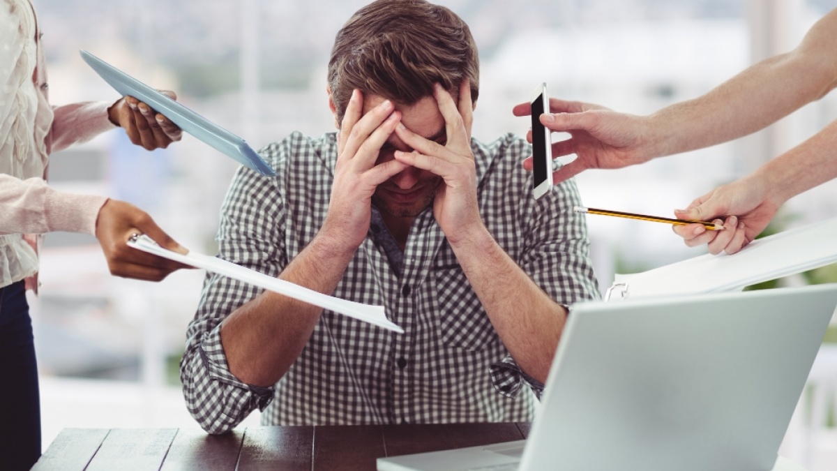 4 Tips Mengatasi Burnout Kerja Sambil Puasa agar Tetap Produktif