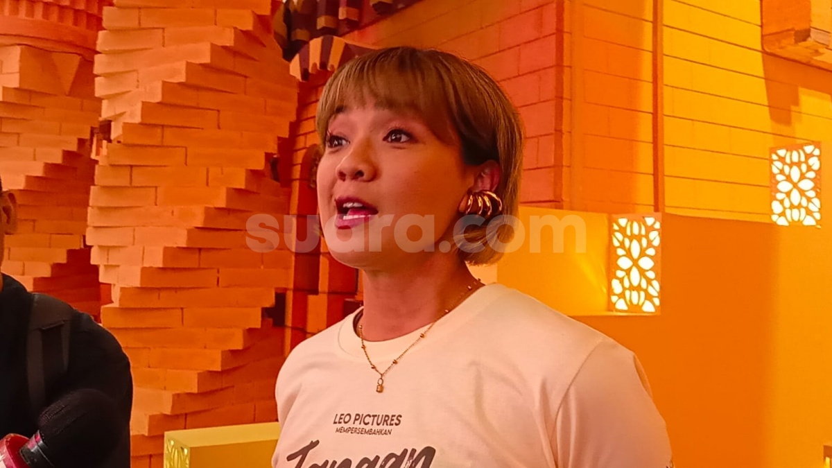 Rambutnya Dibikin Rusak Hair Stylist, Nirina Zubir Berharap Tak Ada Korban Lagi