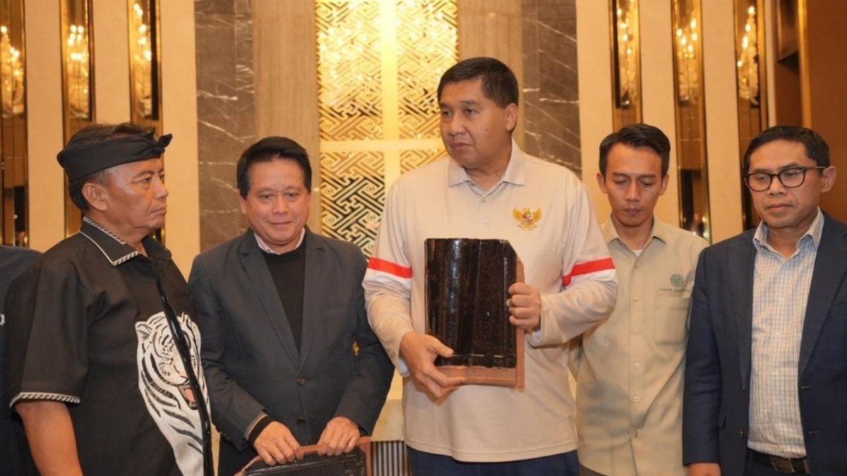 Program Gentengisasi Prabowo Dongkrak Permintaan Genteng di Sentra Majalengka