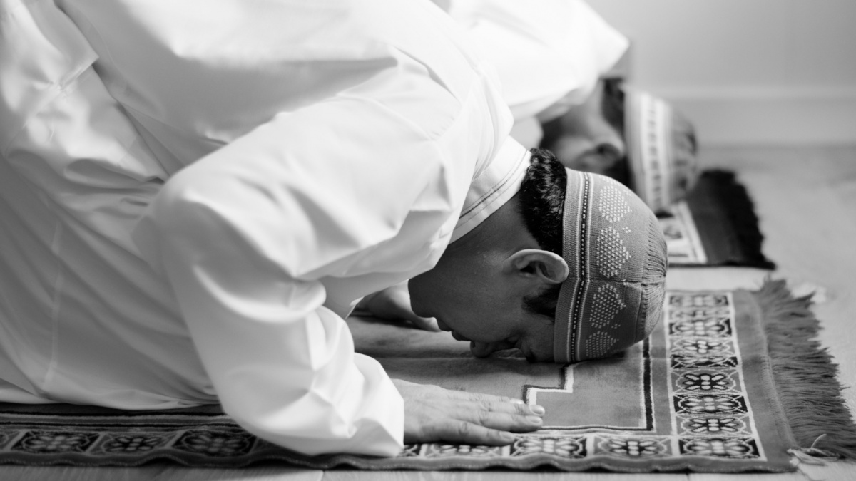 Berapa Rakaat Salat Idulfitri? Ini Tata Cara, Niat, dan Jumlah Takbir