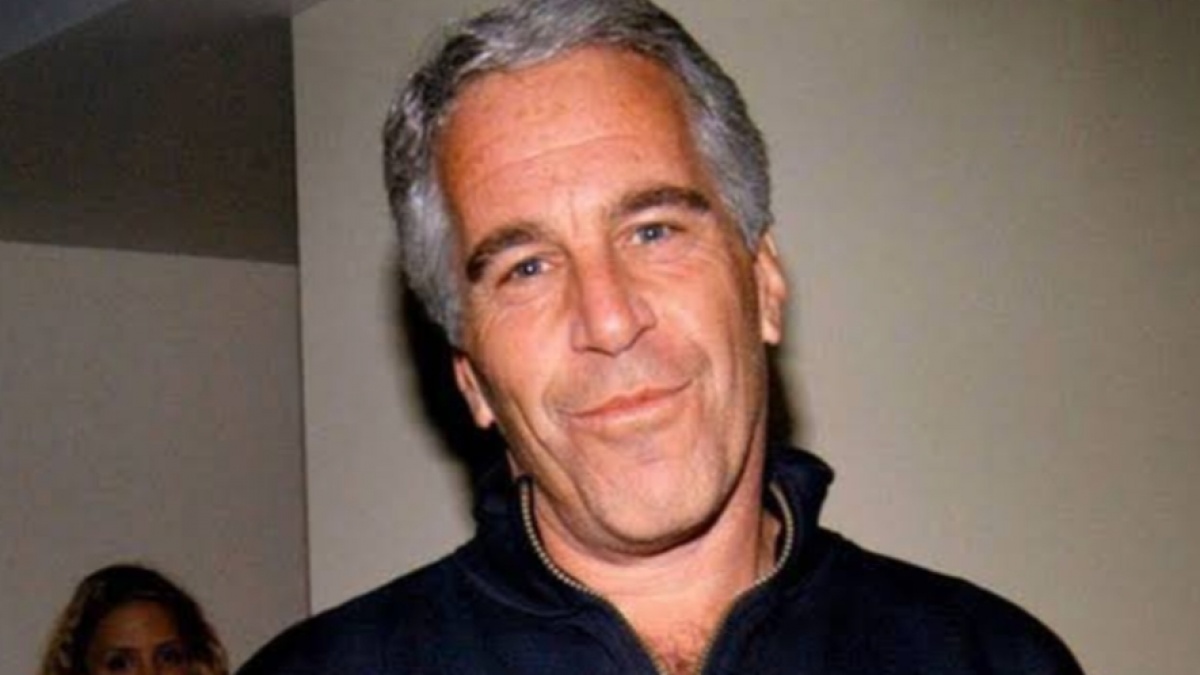 Viral di Media Sosial! Pria Mirip Jeffrey Epstein Terekam Mengendarai Mobil di Florida