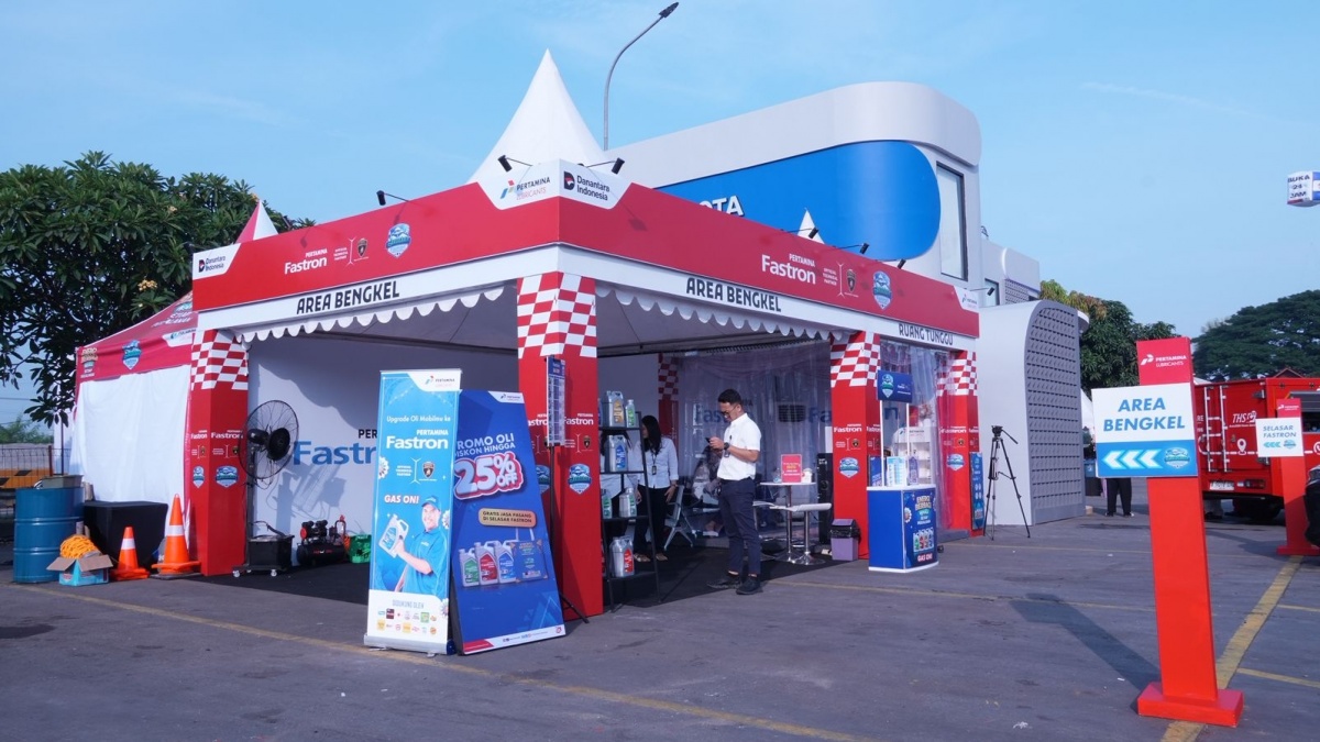 Pemudik Bisa Cek Kesehatan dan Ganti Oli di Selasar Fastron Rest Area KM 57