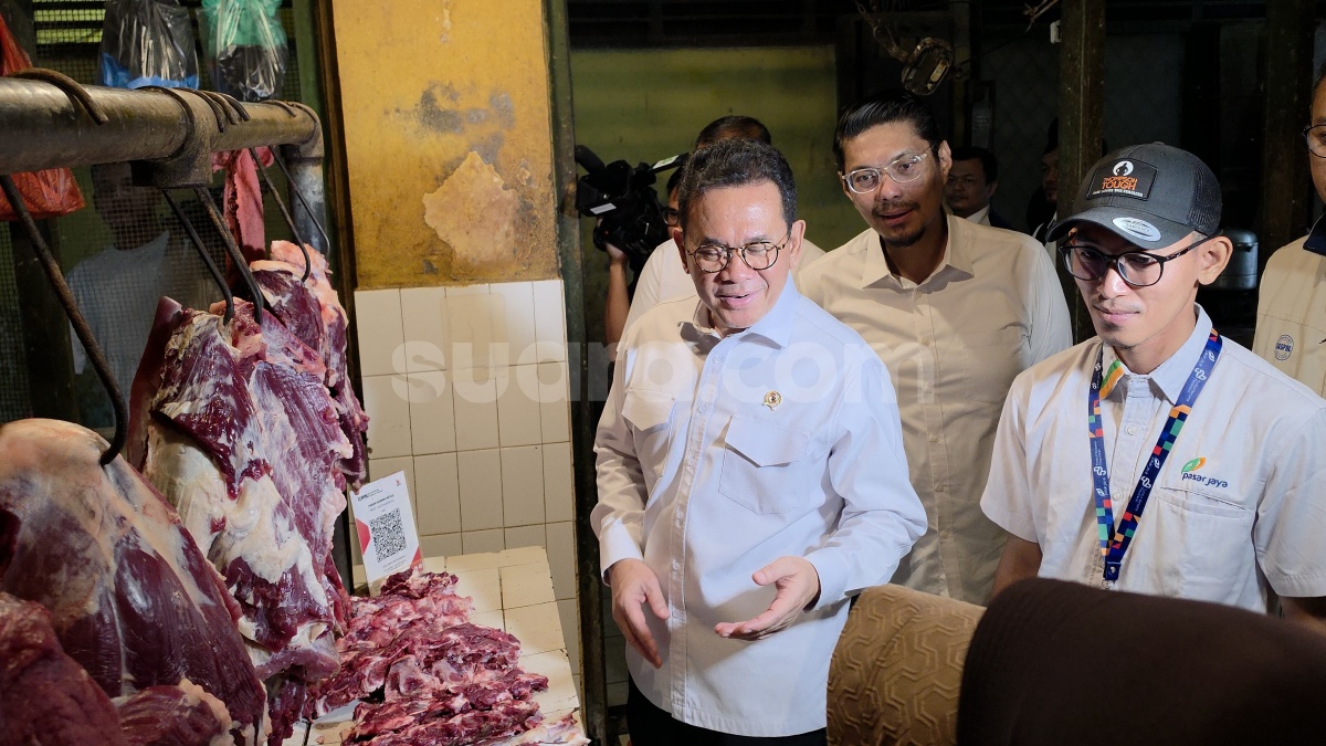 Sidak Pasar Rawasari, Mendag Busan Pastikan Harga Pangan Stabil Jelang Lebaran