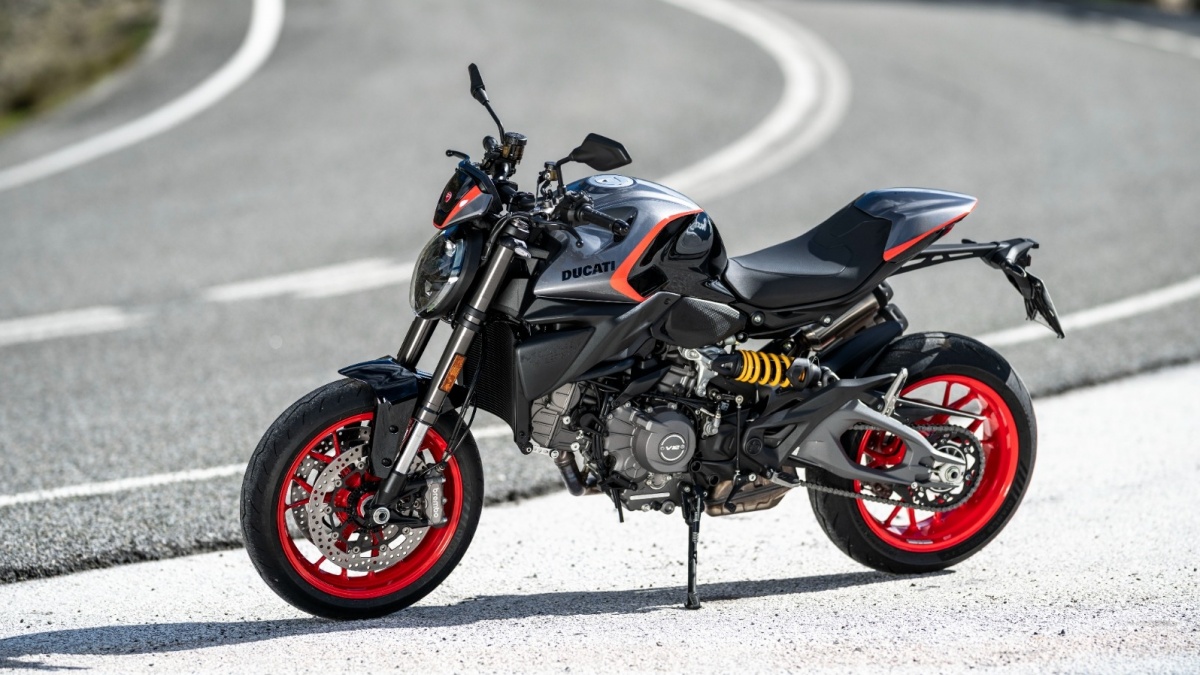 Tampilan Baru Ducati Monster Sport Hadir dengan Warna Ikonik Legenda S4