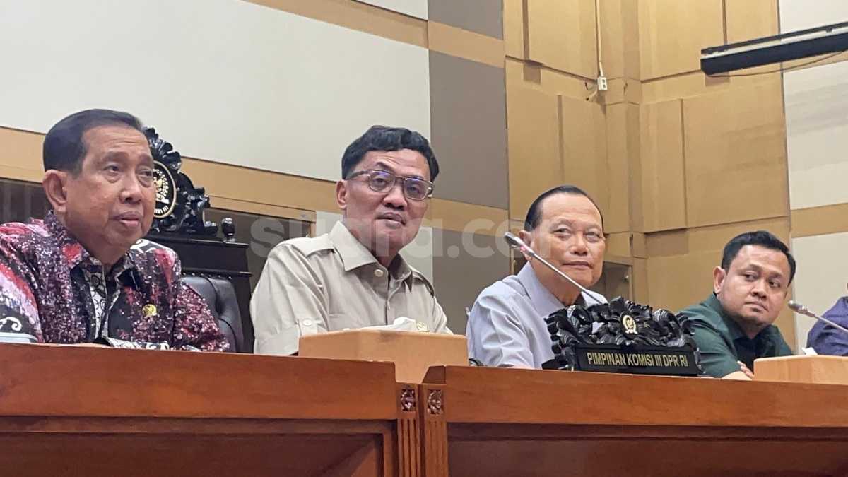 Komisi III DPR Tekankan Sinergi Polri-TNI Tangani Kasus Andrie Yunus Sesuai KUHAP Baru