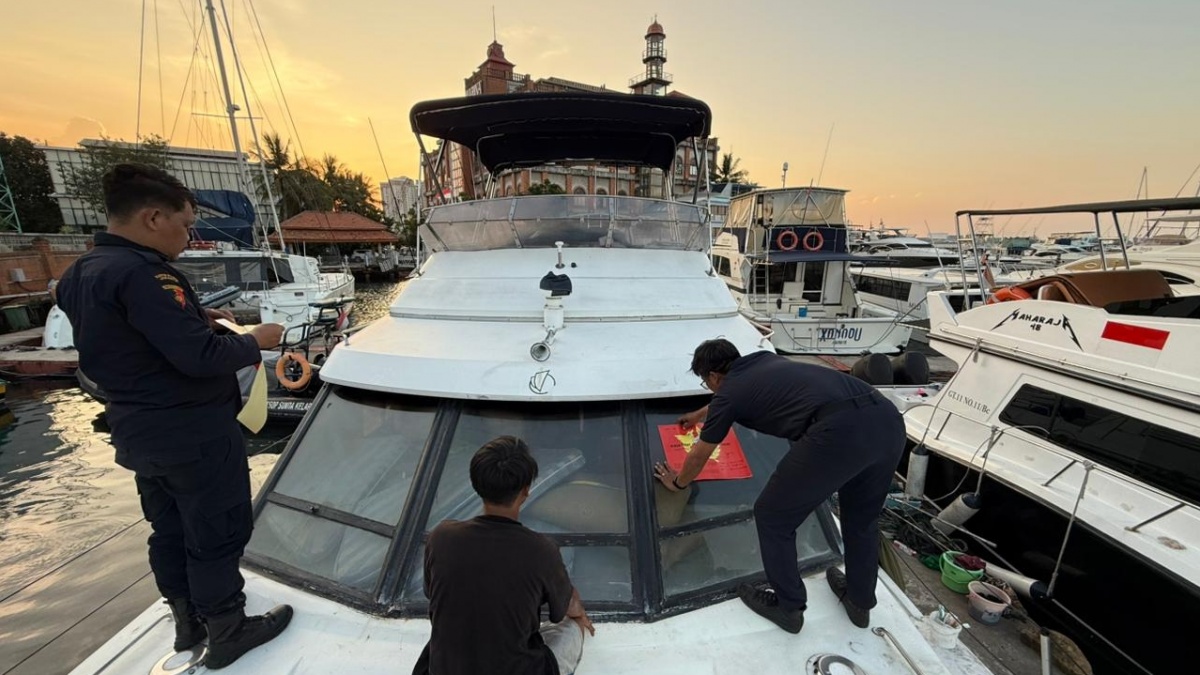 Kejar Setoran Barang Mewah, Bea Cukai dan DJP Segel 4 Kapal Pesiar Asing di Jakarta Utara