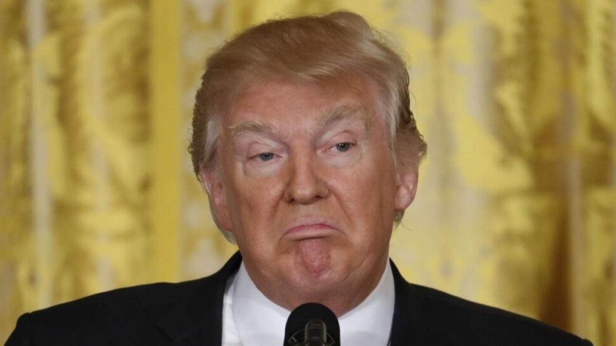Donald Trump Desak NATO Kirim Kapal ke Selat Hormuz
