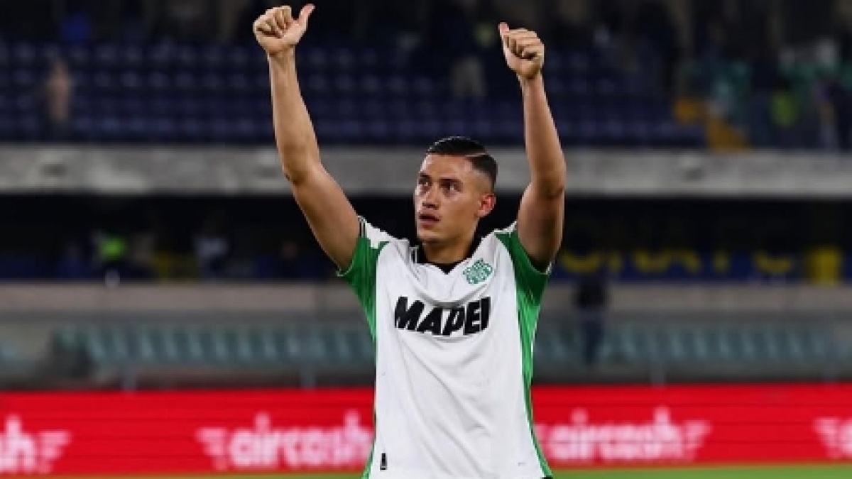 Jay Idzes Gigit Jari Saat Sassuolo Lolos Coppa Italia 2026