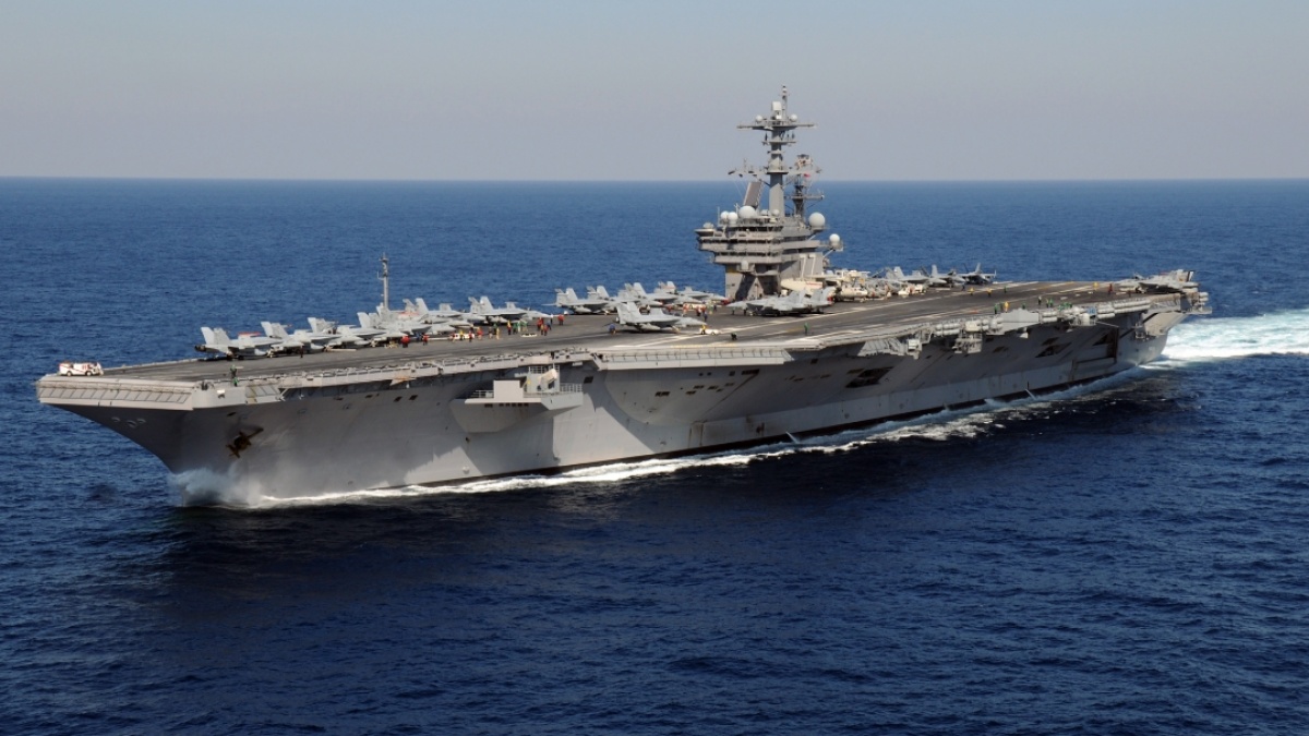 Kapal Perang AS USS George HW Bush Bermanuver Jauh ke Afrika Demi Hindari Selat Hormuz
