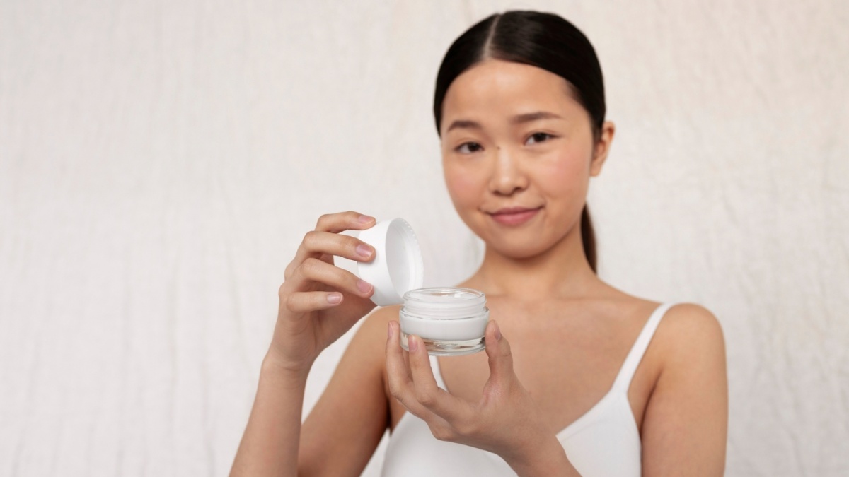 Apa Kegunaan Moisturizer? Ini 10 Manfaat Penting yang Wajib Kamu Tahu