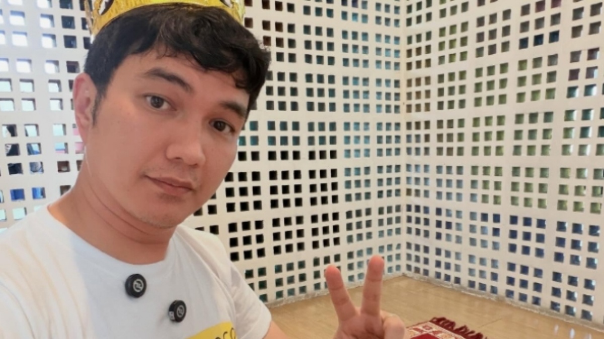 Aldi Taher Tolak Tawaran Umrah Gratis, Pilih Hadiahkan ke Marbot Masjid Stasiun Gambir