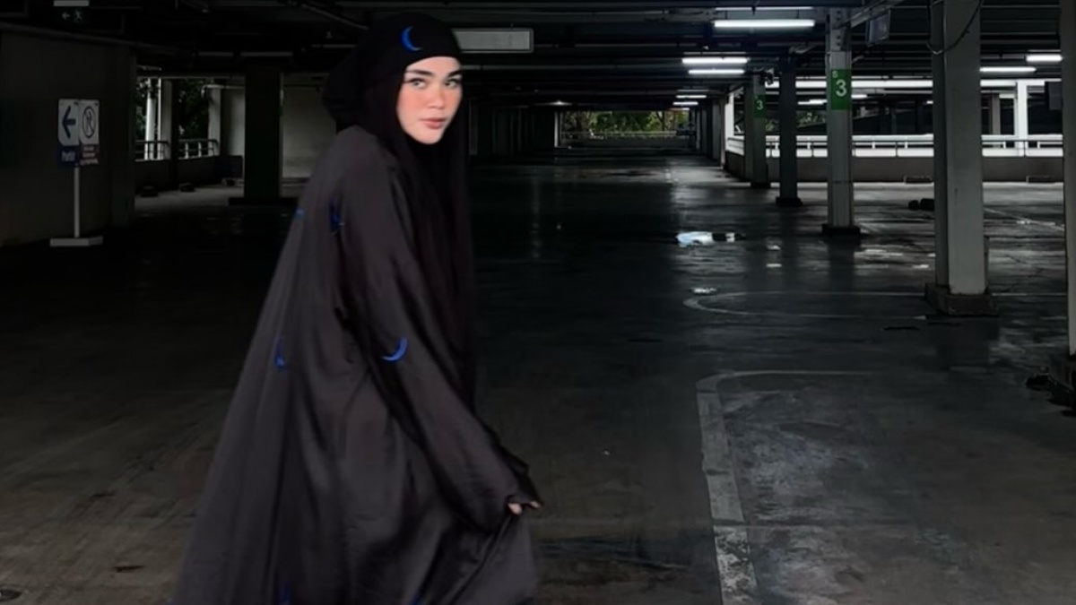 Apa Itu Khimar Bandana? Tren Baru Hijabers Kalcer Tampil Modest