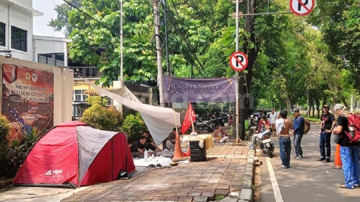 Mahasiswa Dirikan Tenda di Komnas HAM, Soroti Lambannya Kasus Andrie Yunus
