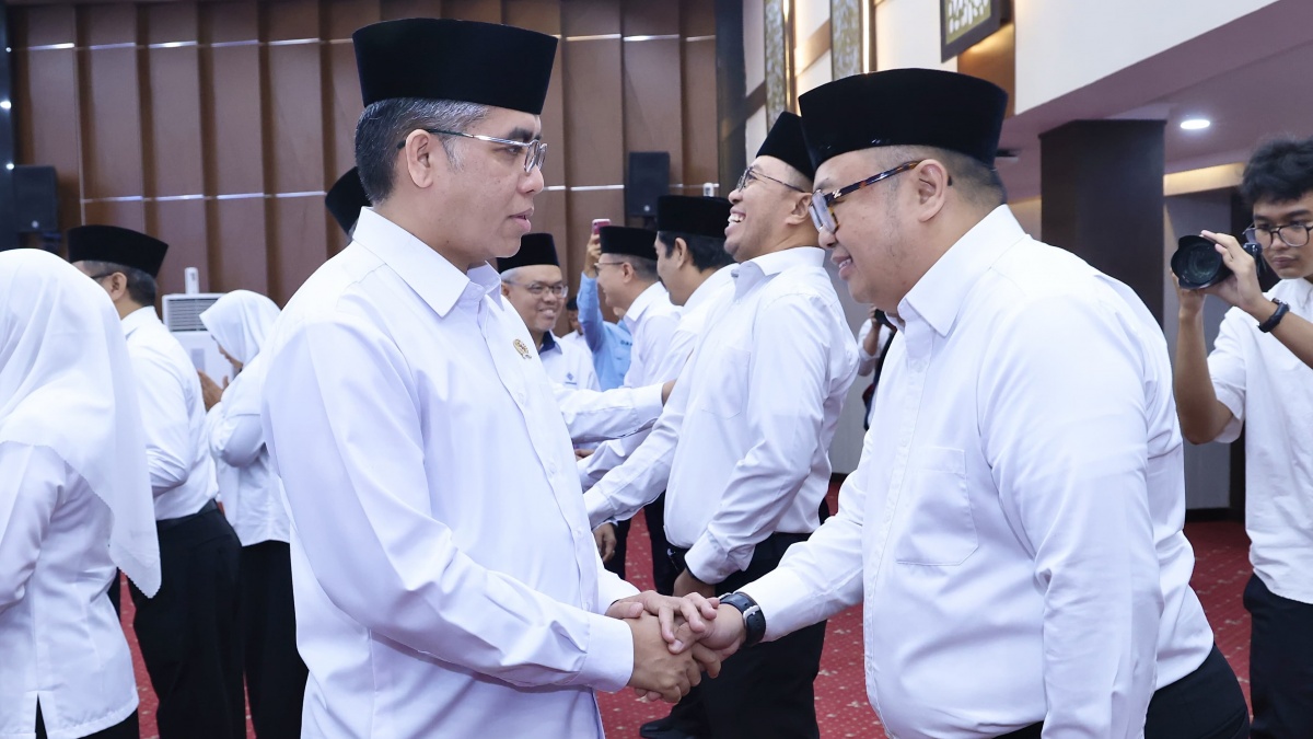 Yassierli Lantik 12 Pejabat, Tekankan Jabatan sebagai Amanah dan Prioritas Layanan Publik