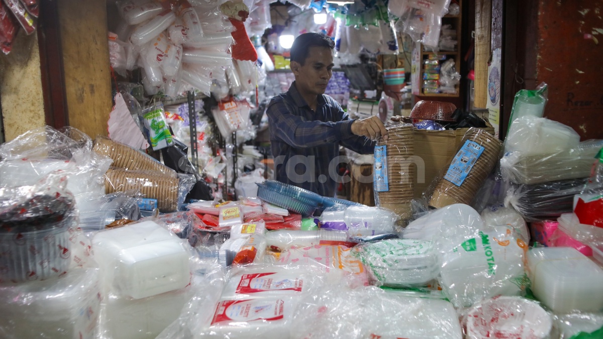 Harga Plastik Melonjak Tinggi Gegara Minyak, Sektor Industri Terancam?