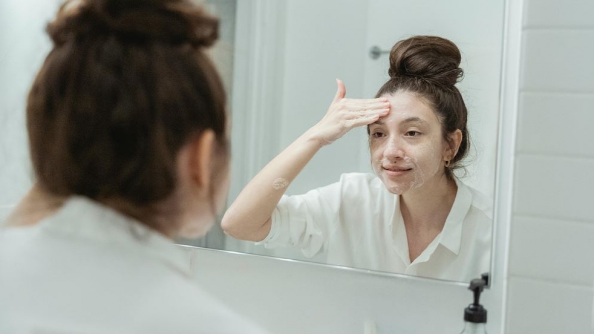 Facial Foam dan Facial Wash Apakah Sama? Ini Perbedaan dan Cara Memilihnya