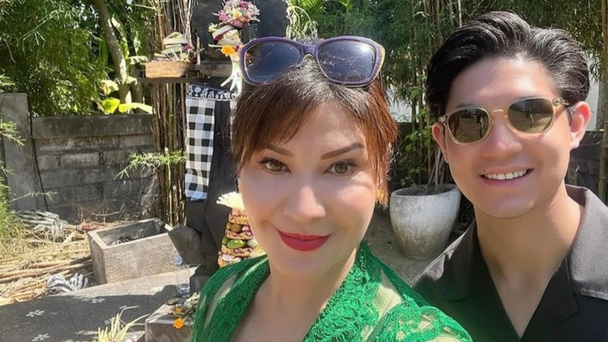 WO Pernikahan Teuku Rassya Buka Suara soal Tamara Bleszynski yang Tak Pakai Baju Seragam