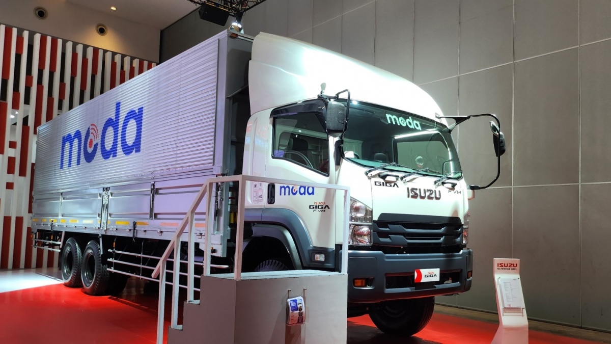 Isuzu GIGA FVM Jadi Solusi Logistik Modern Hasil Kolaborasi IAMI dan MODA di GIICOMVEC 2026