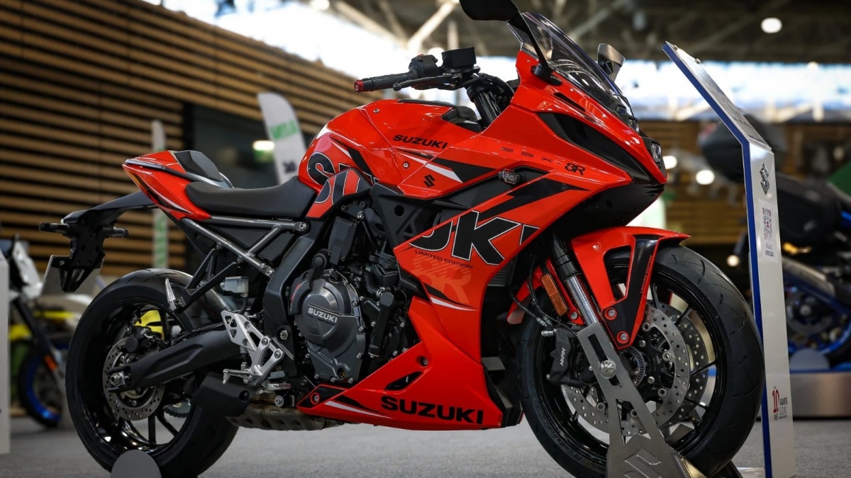 Suzuki GSX-8R Anniversary Edition Resmi Meluncur Pakai Corak Ikonik Hayabusa