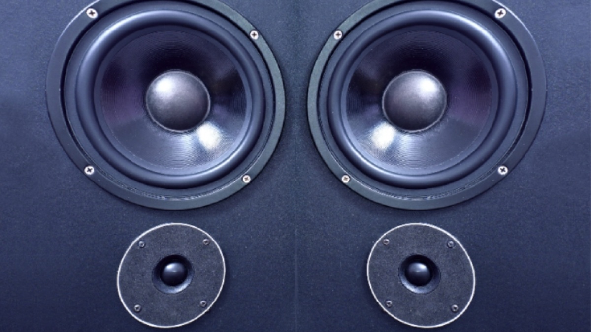 Suara Audio Mobil Kurang Nendang? Ini 5 Pilihan Speaker Terbaik yang Bikin Kabin Berasa Konser!