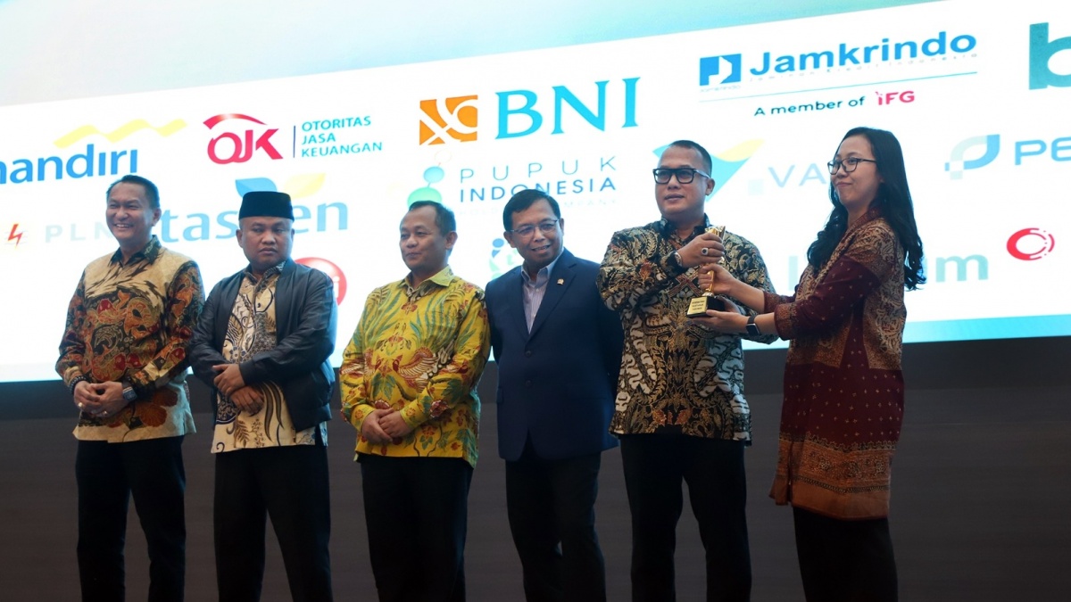 Raih KWP Awards, Legislator NasDem Arif Rahman: Anggota DPR Harus Selalu Turun ke Rakyat