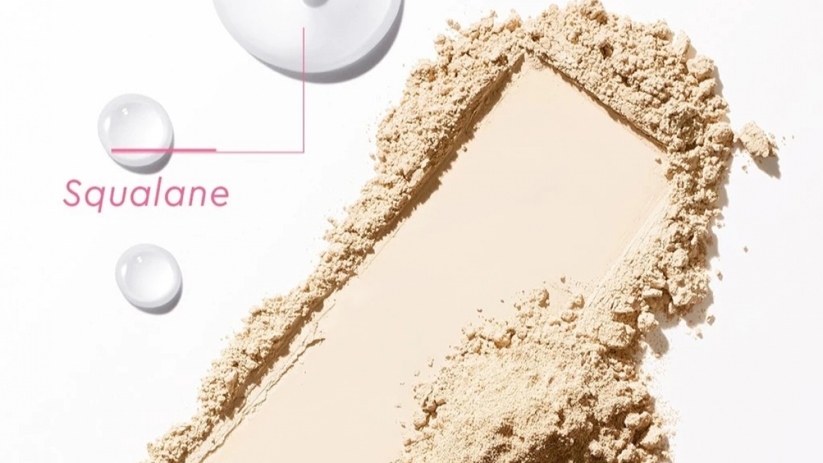 5 Bedak Padat Tahan Air dan Keringat Agar Makeup Tetap Flawless Saat Cuaca Panas