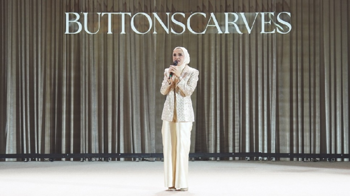 Satu Dekade Buttonscarves: Dari Mimpi Sederhana Menjadi Ikon Fashion Kebanggaan Indonesia