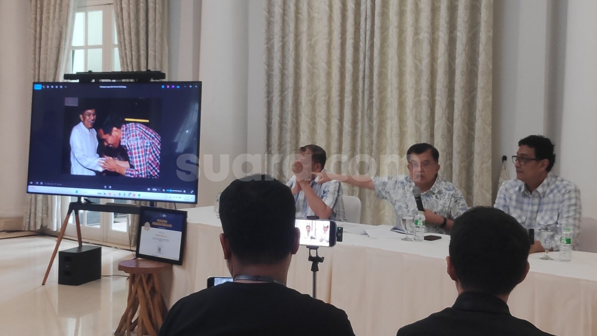 Geram! JK Ungkit Jasa Bawa Jokowi dari Solo ke Jakarta: Kasih Tahu Semua Sama Termul-termul Itu