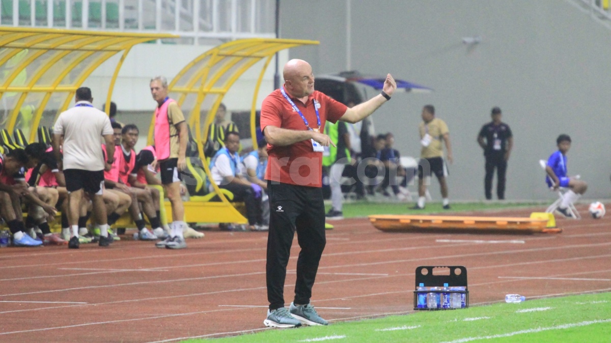 Kesalnya Bojan Hodak Usai Persib Bandung Ditahan Dewa United