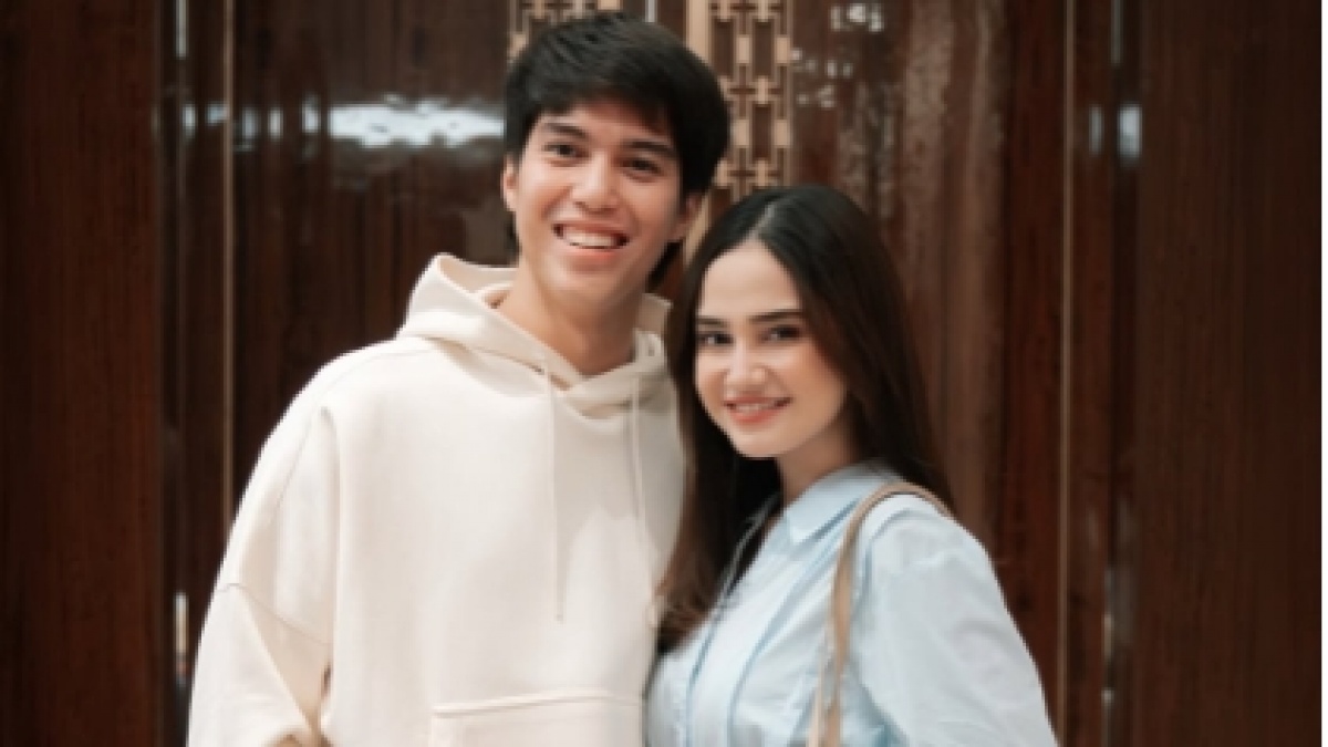 Undangan Pernikahan El Rumi Bocor, Ahmad Dhani Kini Pertimbangkan Gelar Ngunduh Mantu