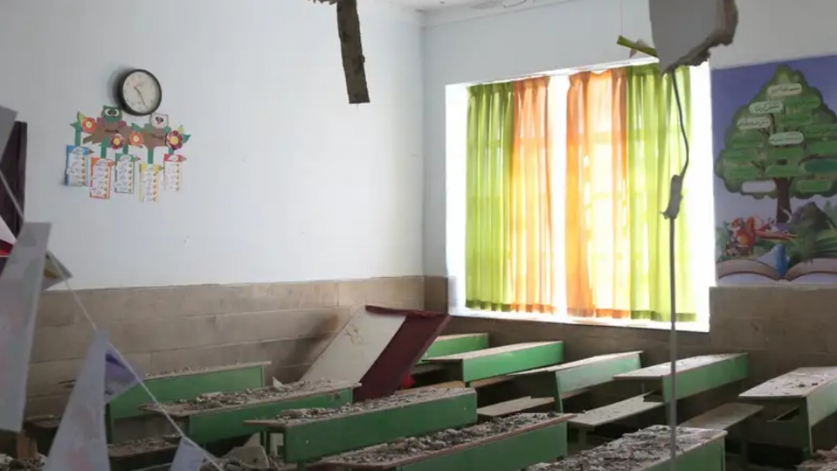 Sekolah Iran di Tengah Perang: Tanpa Telepon, Internet Mati dan Kelas Hancur