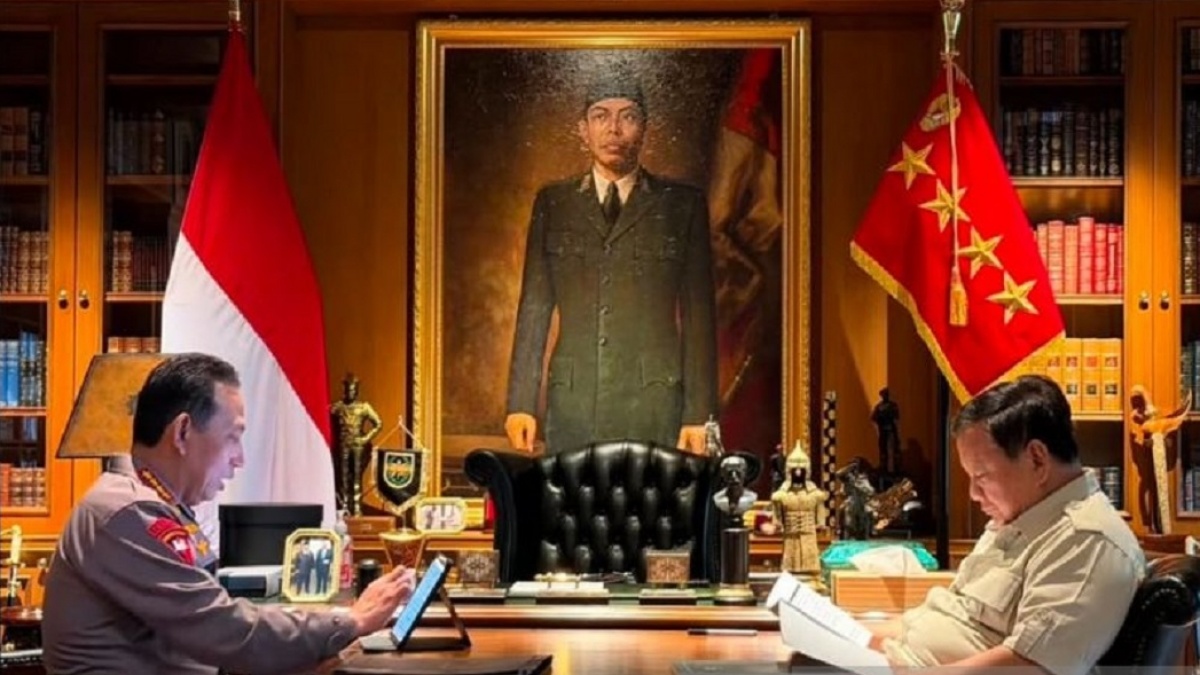 Seskab Teddy Beberkan Hasil Pertemuan Empat Mata Prabowo-Kapolri, Ini Isinya