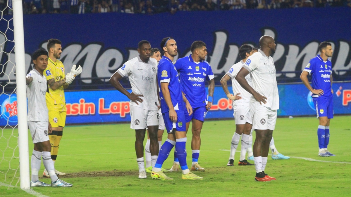 Arema FC Tahan Imbang Persib, Marcos Santos Bersyukur dan Bangga