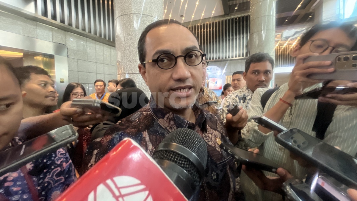 OJK Terima Dua Paket Calon Direksi BEI