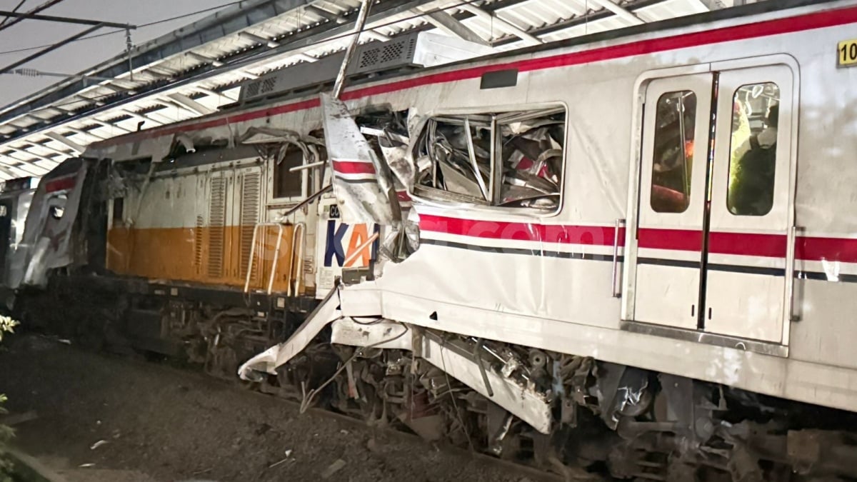 KA Argo Bromo Anggrek Secepat Apa? Tabrak KRL di Stasiun Bekasi Timur