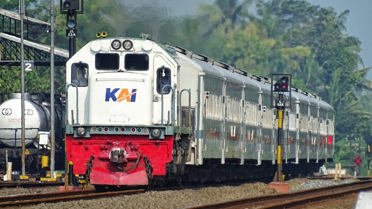 Kalimantan dan Bali Bakal Dikeliling Transportasi Kereta Api