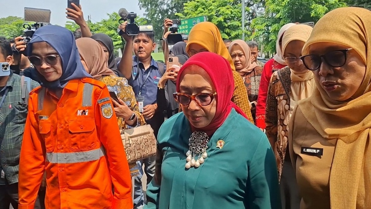 Imbas Kecelakaan Kereta di Bekasi, Menteri PPPA Usulkan Gerbong Khusus Wanita Dipindah ke Tengah