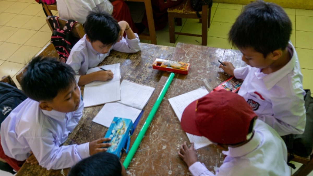 Dukung Sistem Tidak Naik Kelas Diberlakukan Lagi 2027, DPR Soroti Lulusan SD Belum Lancar Baca