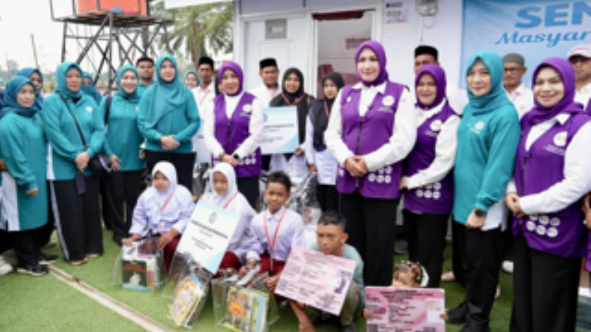 Ketum Posyandu Tri Tito Karnavian Dorong Pemulihan Warga Huntara Aceh Utara: Bansos dan Senam Sehat