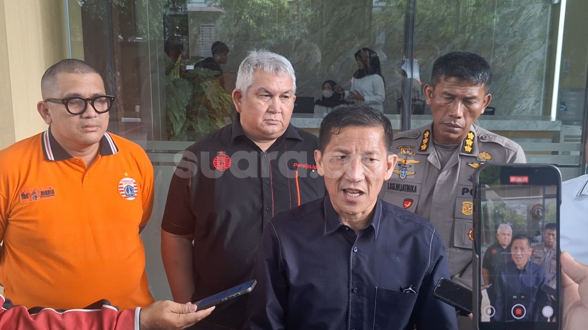 Ferry Paulus Singgung Larangan Seumur Hidup untuk Jakmania, Persija Juga Terancam Pengurangan Poin