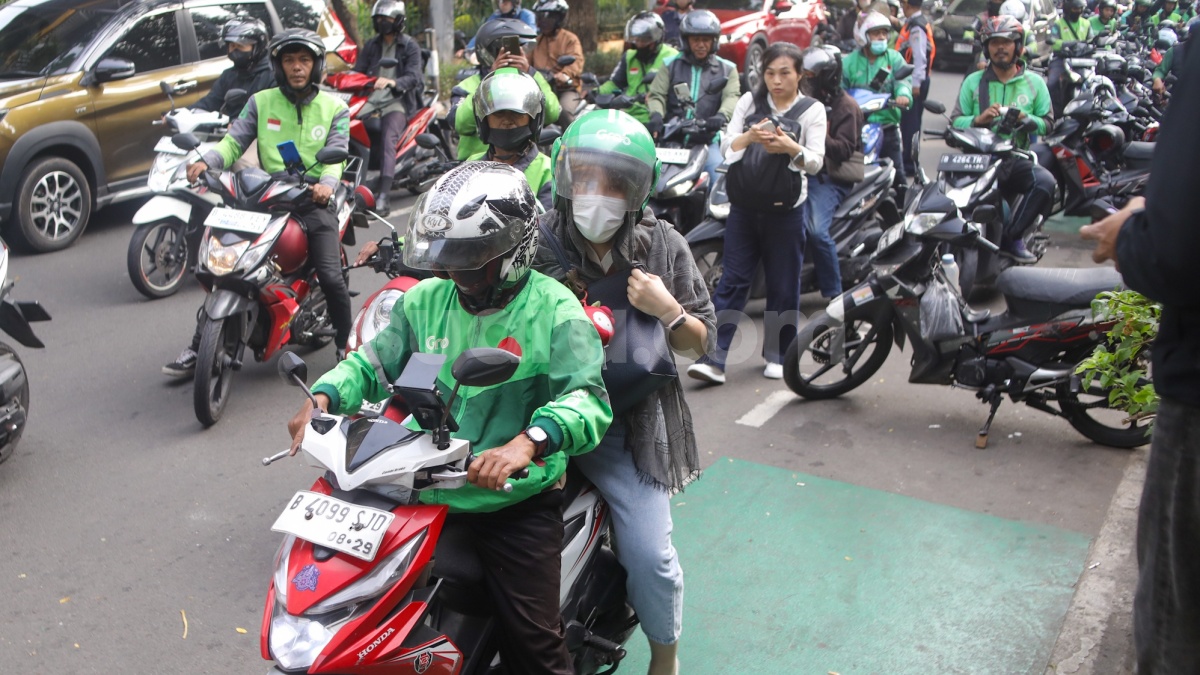 Ojol Untung, Konsumen Buntung? Imbas Gojek Ikuti Arahan Presiden Prabowo