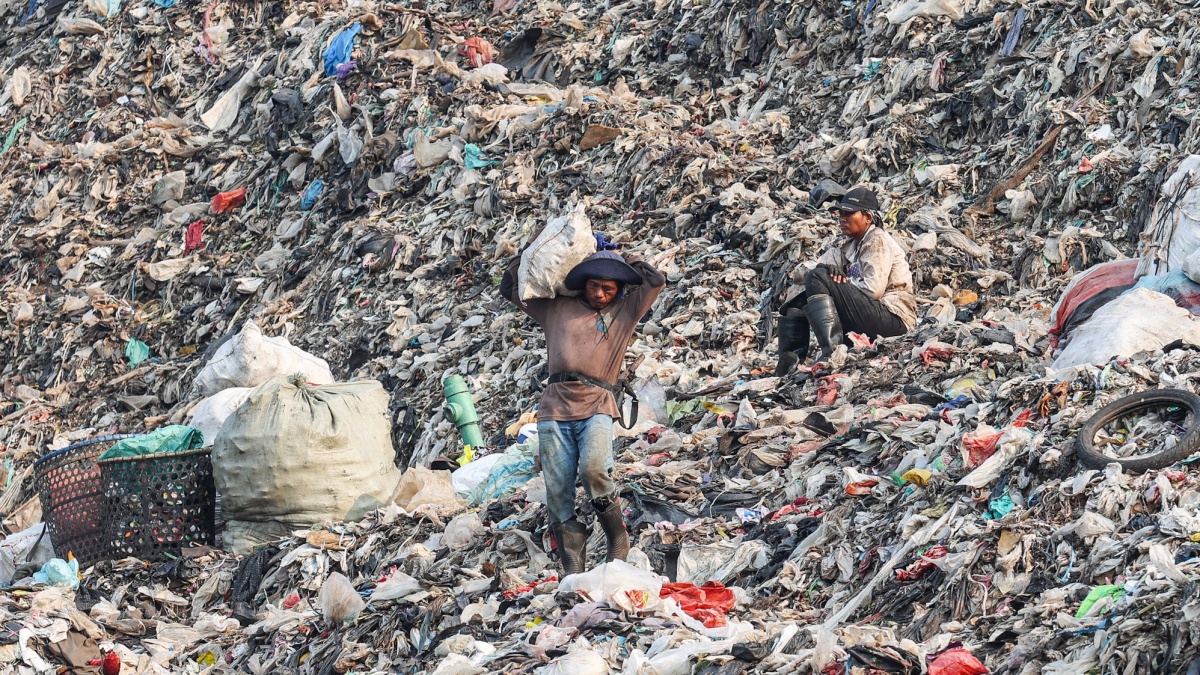 Atasi 105 Juta Ton Sampah, DKI Gandeng TNI AD dan Danantara untuk Pengolahan