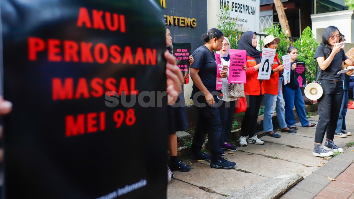 Menolak Lupa! 28 Tahun Reformasi, Aliansi Perempuan: Jangan Jadikan Tubuh Kami Sasaran Kekerasan