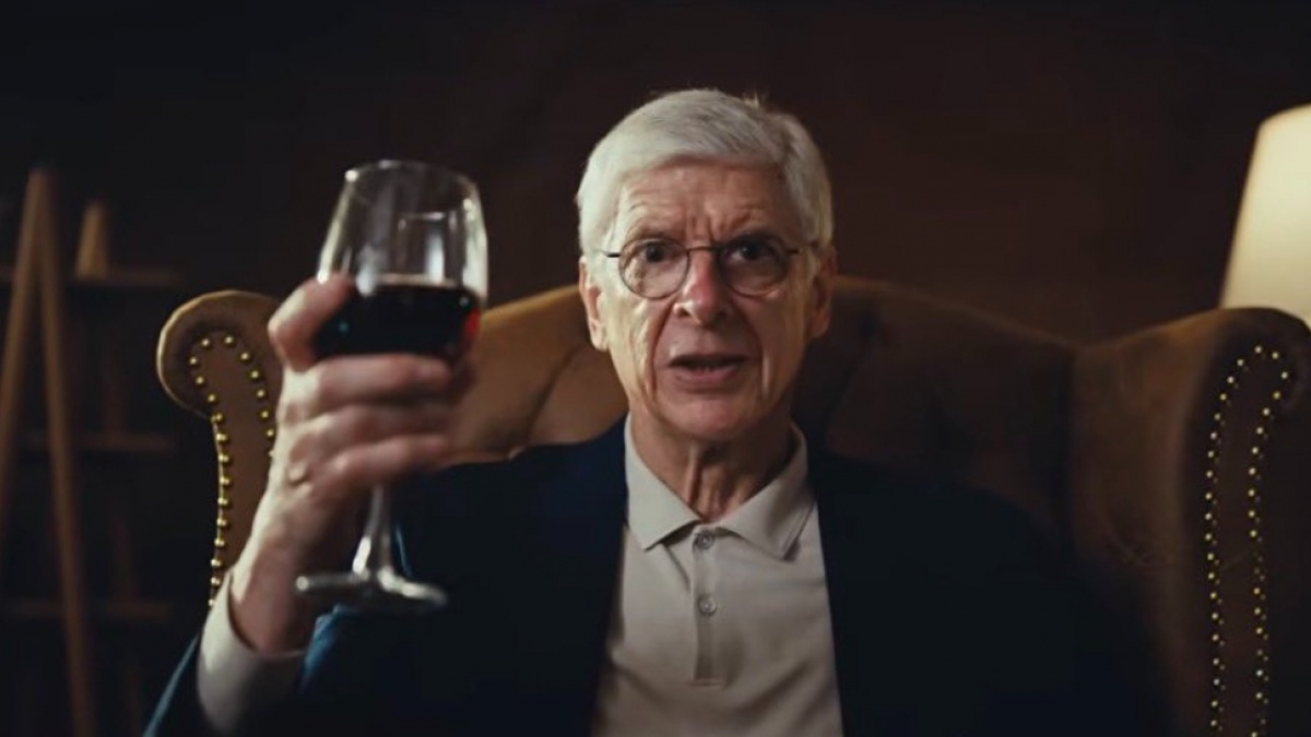 Angkat Gelas Wine Arsene Wenger Terharu Arsenal Juara tapi Langsung Kasih Warning
