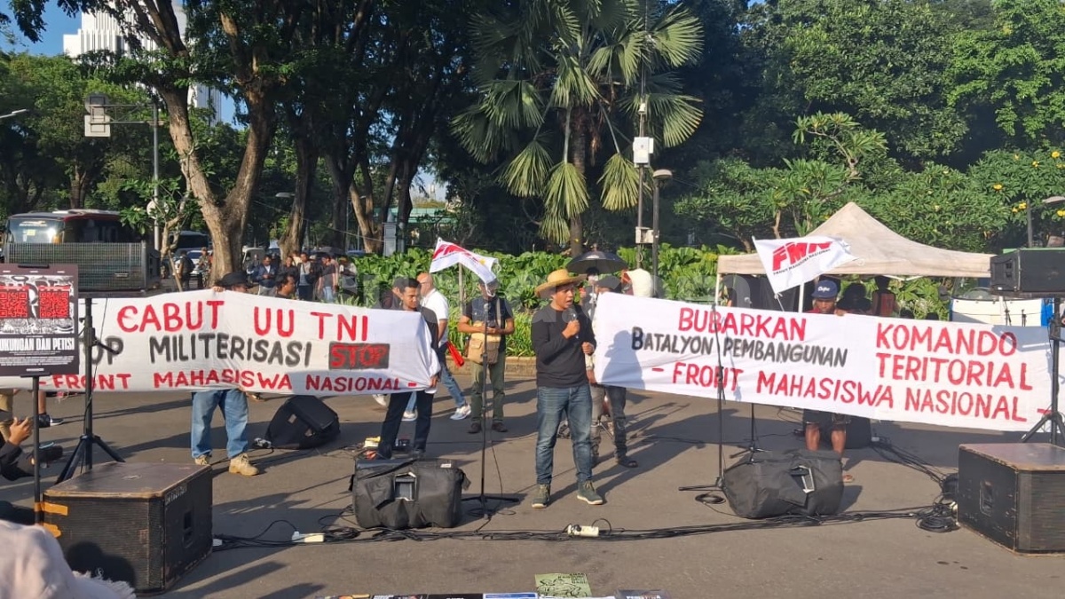 Ketua FMN di Aksi Kamisan: Jika Rezim Terus Menghisap Rakyat, Prabowo Akan Dijauhkan oleh Rakyat