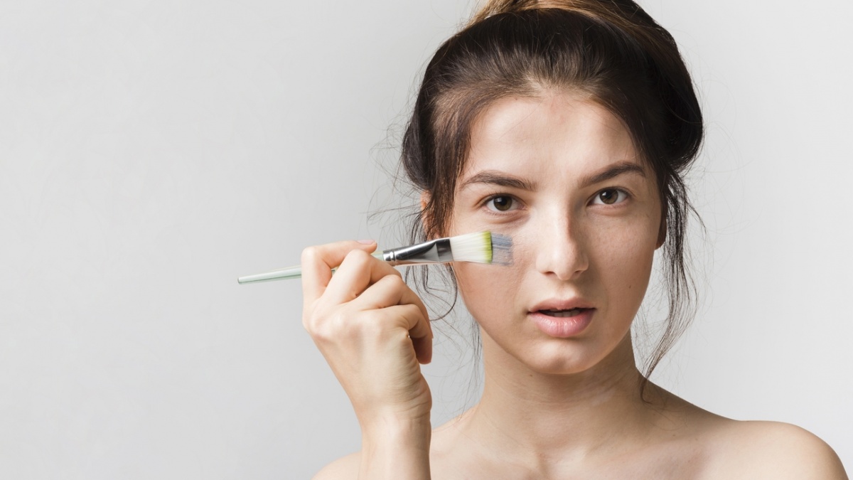4 Pore Filler Primer untuk Menyamarkan Pori-Pori agar Makeup Tampak Lebih Mulus