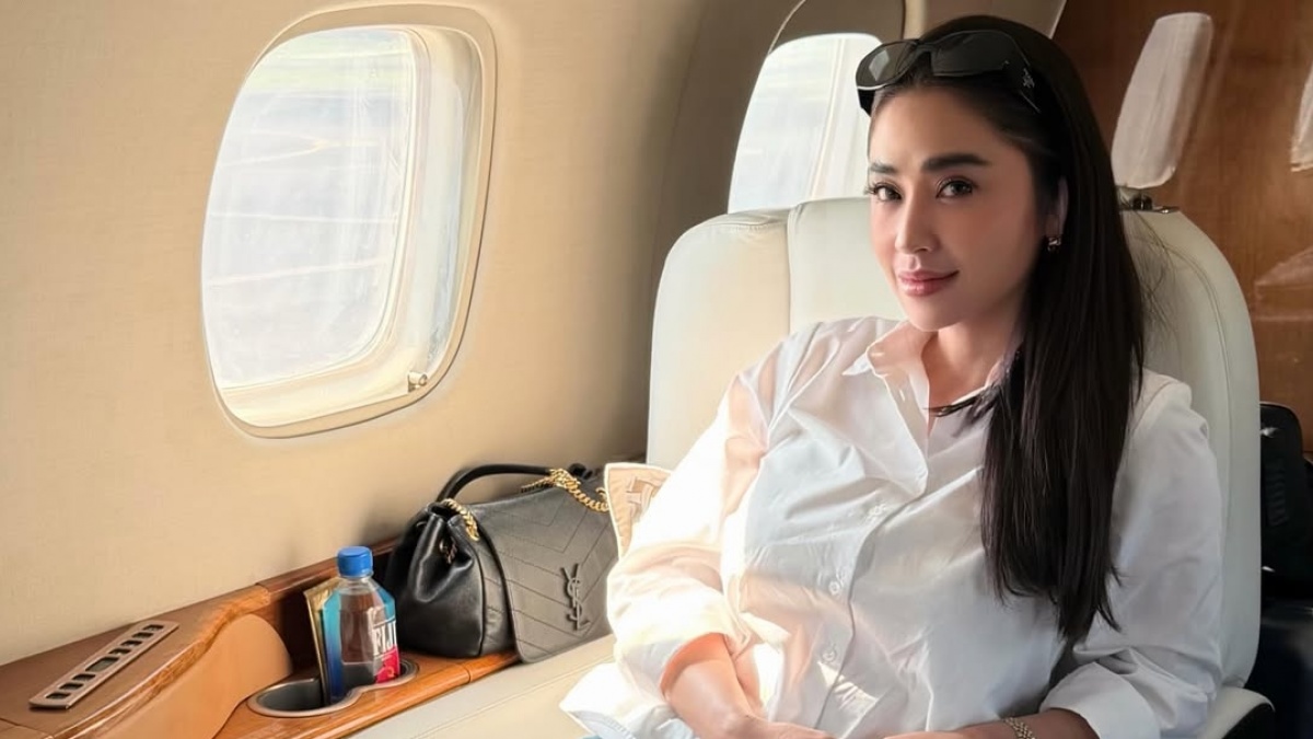 Demi Kurban, Dewi Perssik Rela Sewa Private Jet dari Kalimantan ke Jakarta!