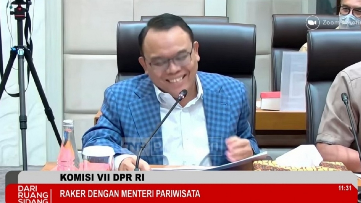 'Apa Salah Saya?' Ketua Komisi VII DPR Sentil Menpar Widiyanti Gara-gara Tak Disapa Saat Rapat