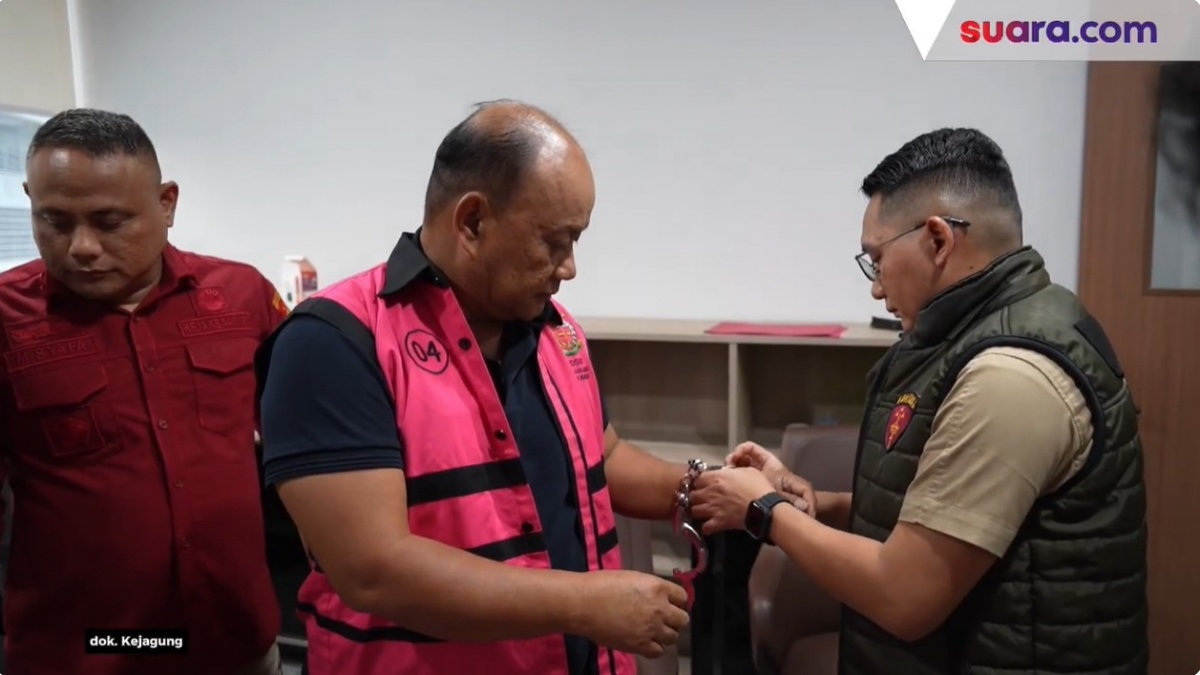 72 Jam Penuh Guncangan di Indonesia: Rupiah Anjlok hingga Skandal Korupsi Pejabat Negara