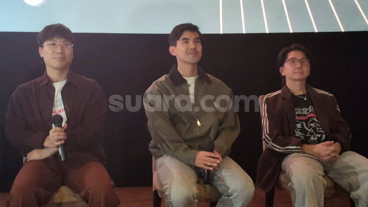 Gokil! Sutradara Pee Mak dan Aktor Ter Chantavit Ikut Garap Film Warkop DKI Viralin DOoOong